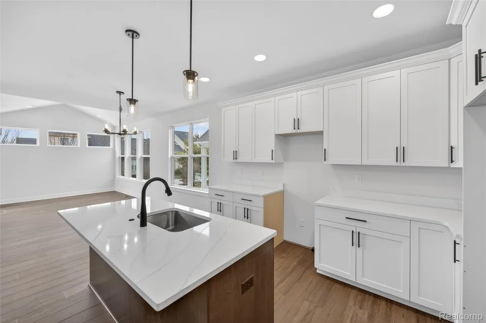 1436 Turner Drive #7 Commerce Charter Township, MI 48390