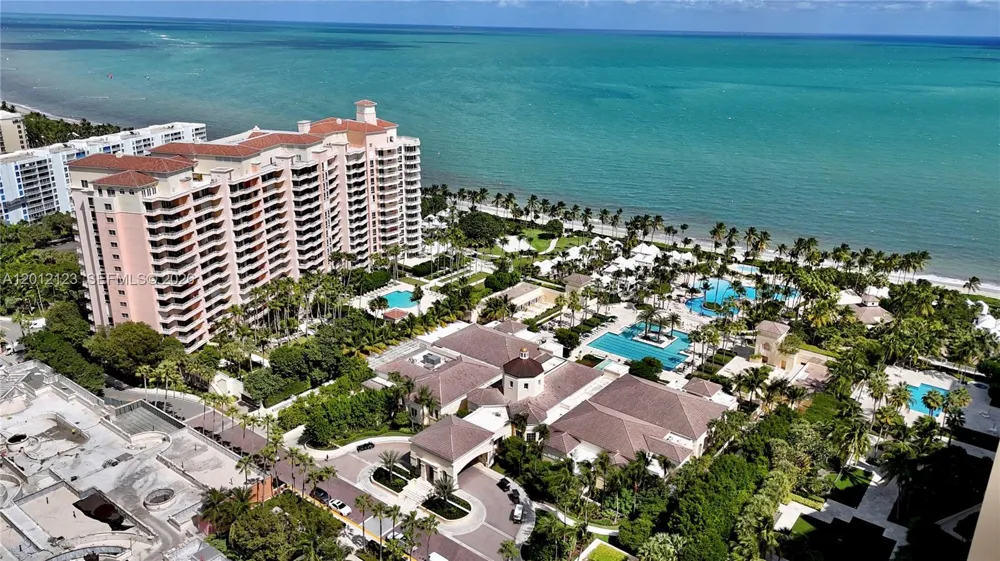 791 Crandon Blvd #404 Key Biscayne, FL 33149
