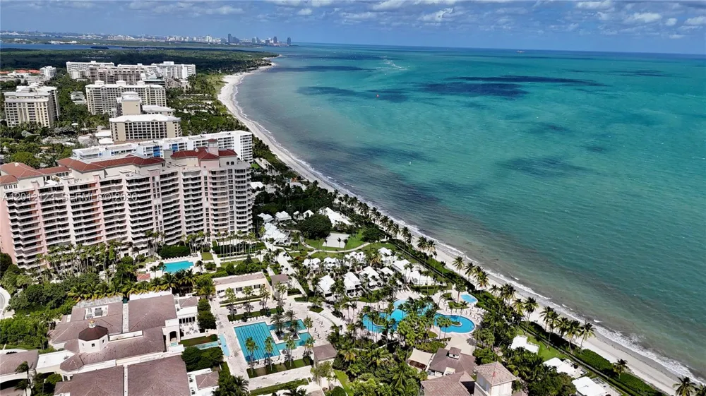 791 Crandon Blvd #404 Key Biscayne, FL 33149