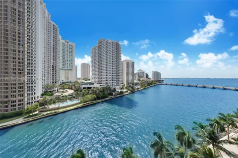 465 Brickell Ave #1019