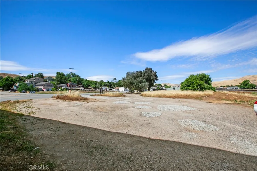 1510 Mission San Miguel, CA 93451