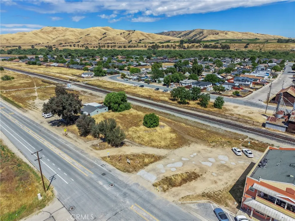 1510 Mission San Miguel, CA 93451