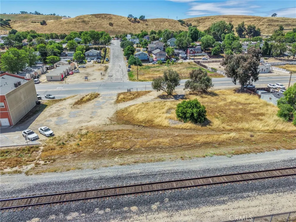 1510 Mission San Miguel, CA 93451