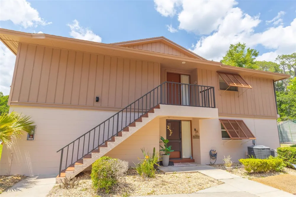 180 MAGNOLIA WOODS COURT #15B Deltona, FL 32725