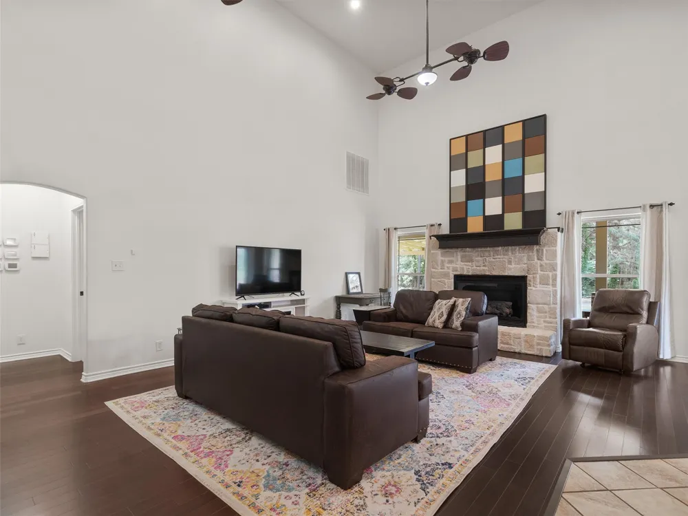 2976 CR 217 E Henderson, TX 75652