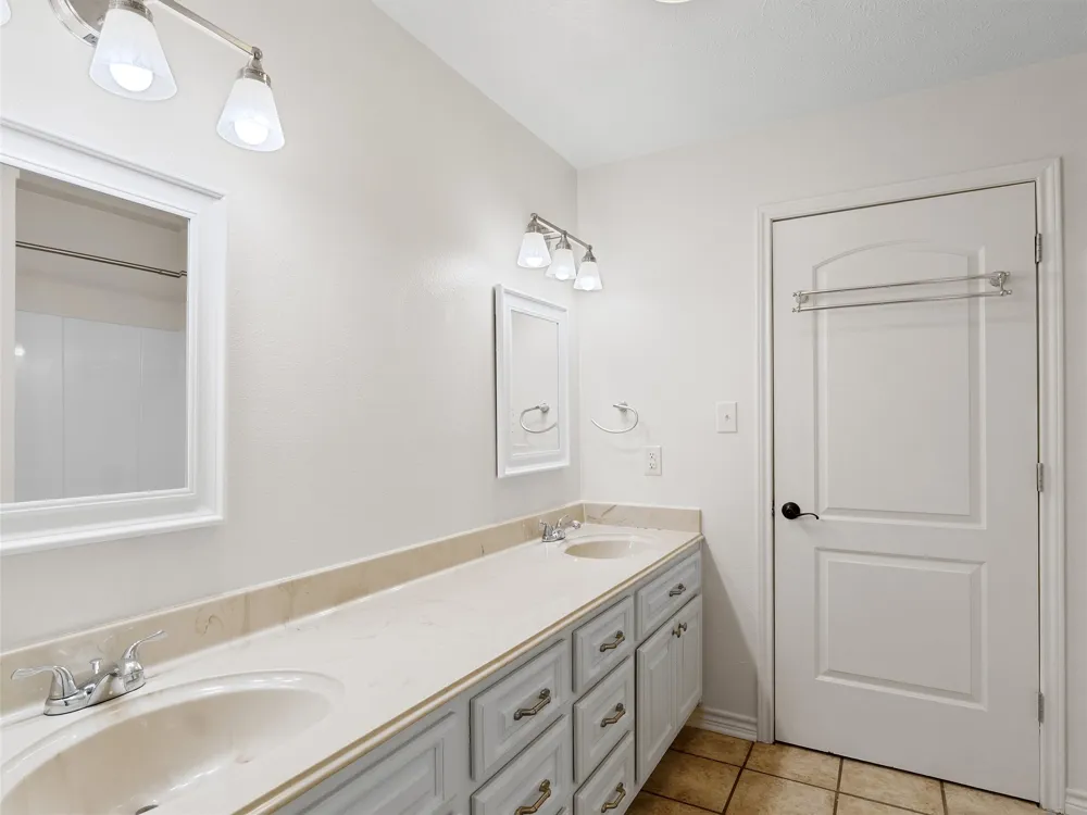 2976 CR 217 E Henderson, TX 75652
