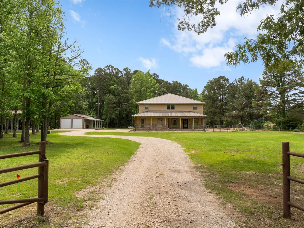 2976 CR 217 E Henderson, TX 75652