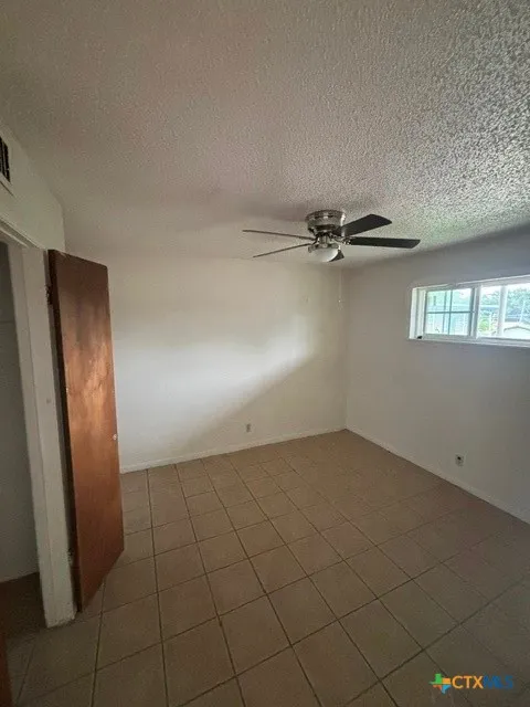 809 Root Avenue #12 Killeen, TX 76541