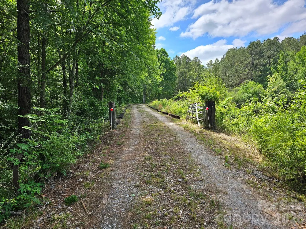 5692 Brooklyn Road Great Falls, SC 29055
