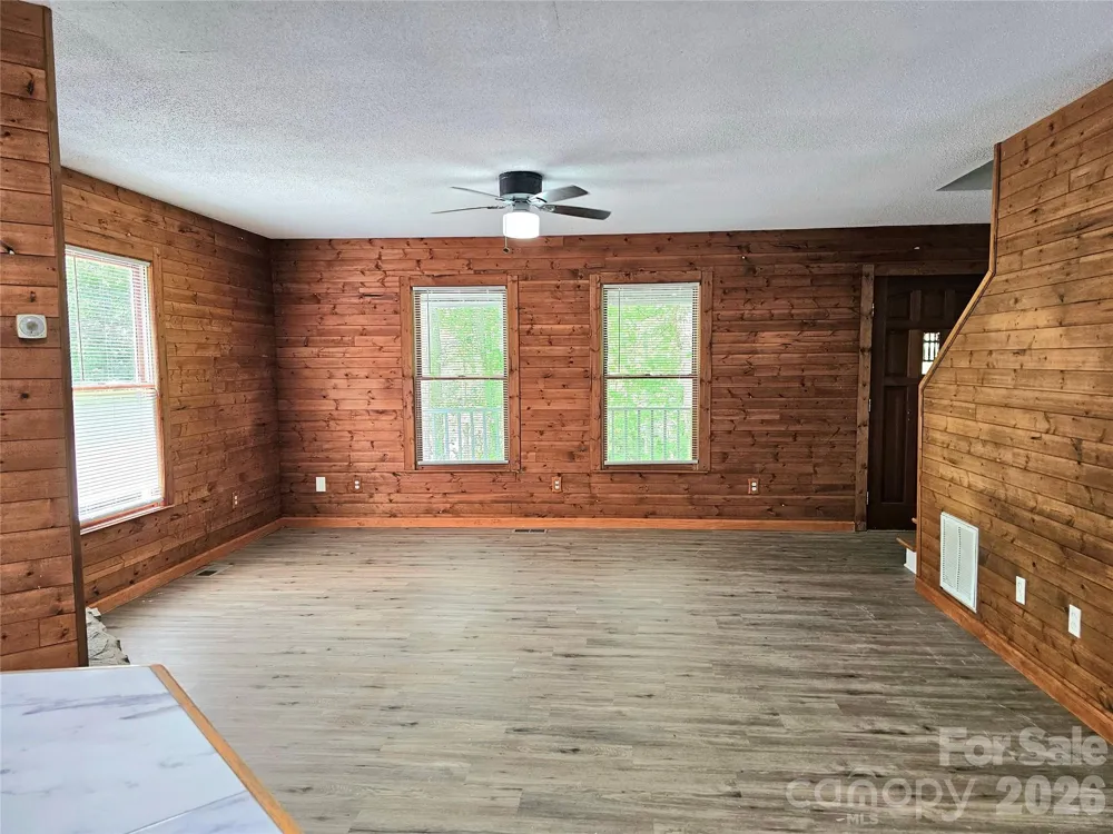 5692 Brooklyn Road Great Falls, SC 29055