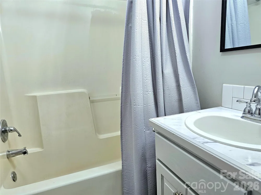 5692 Brooklyn Road Great Falls, SC 29055