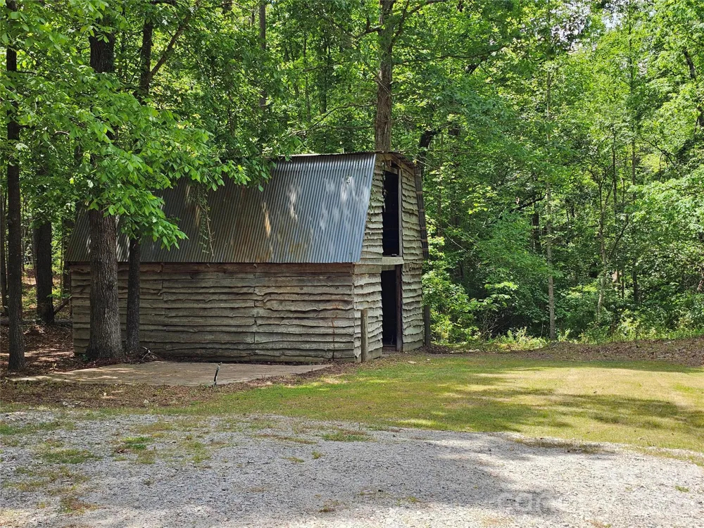 5692 Brooklyn Road Great Falls, SC 29055