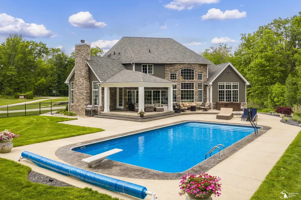 1501 W Dean Road Bedford Township, MI 48182