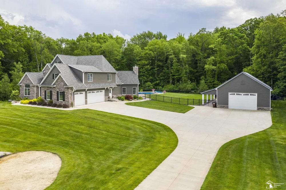 1501 W Dean Road Bedford Township, MI 48182