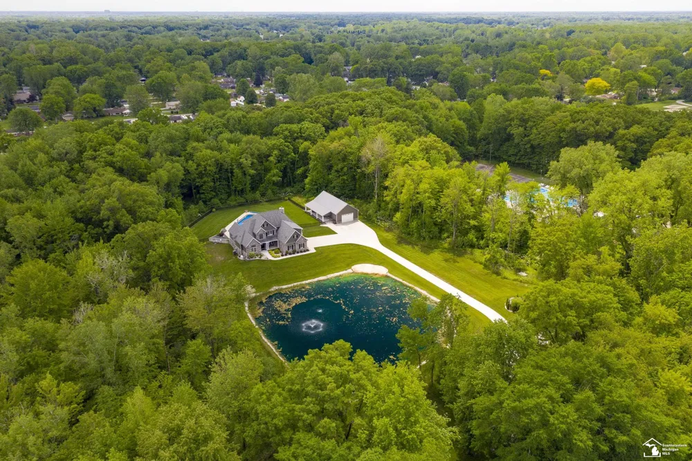 1501 W Dean Road Bedford Township, MI 48182