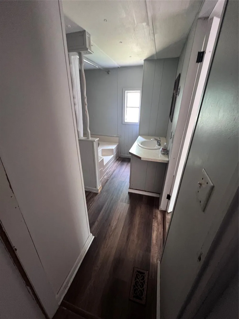4 Meadowlark Trinity, TX 75862