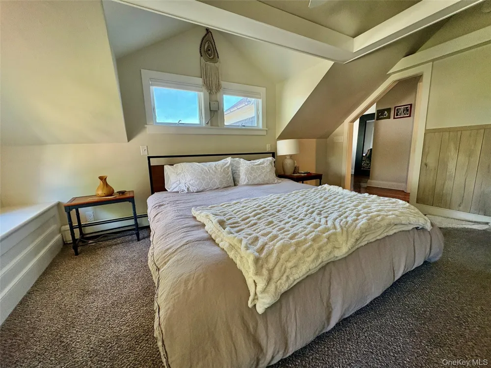 184 Twomey Avenue Calverton, NY 11933