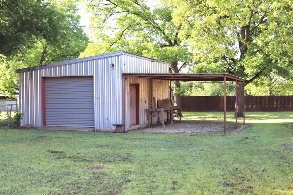 211 Spill Street Winters, TX 79567