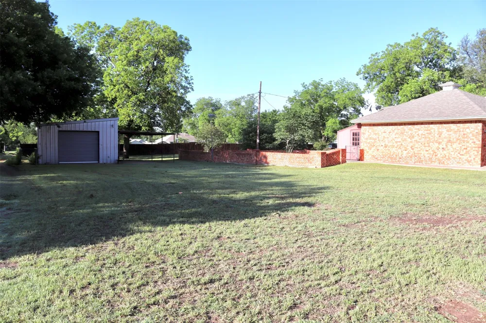 211 Spill Street Winters, TX 79567