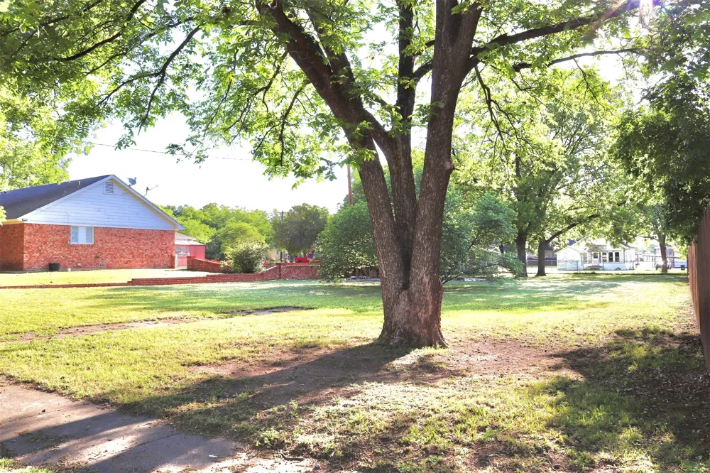 211 Spill Street Winters, TX 79567
