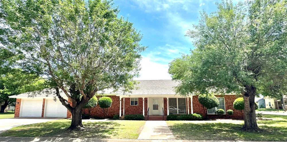 211 Spill Street Winters, TX 79567