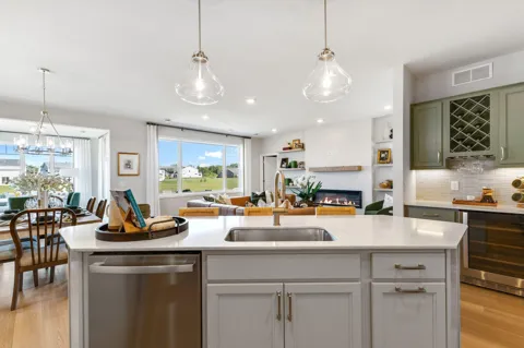 540 Tulare Terrace