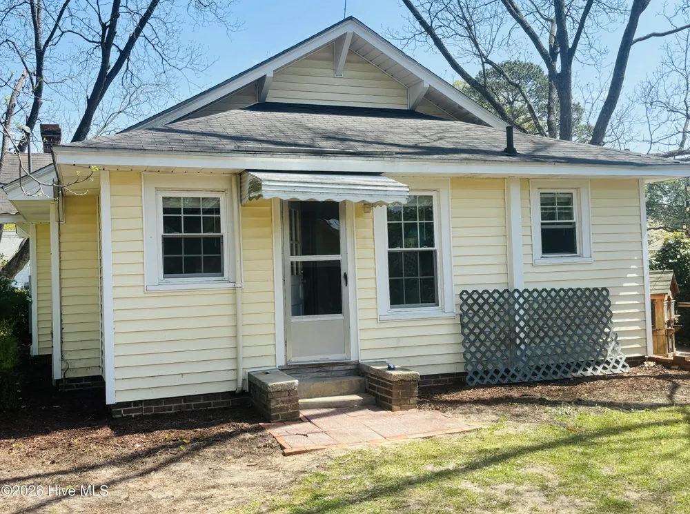 1011 Raleigh Road Clinton, NC 28328