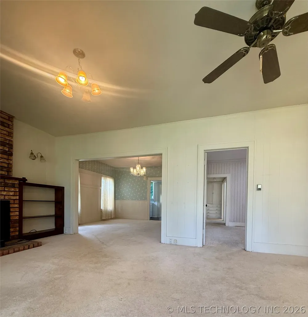 803 W Moore Street Henryetta, OK 74437
