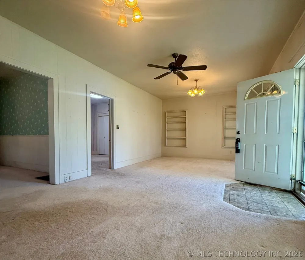 803 W Moore Street Henryetta, OK 74437