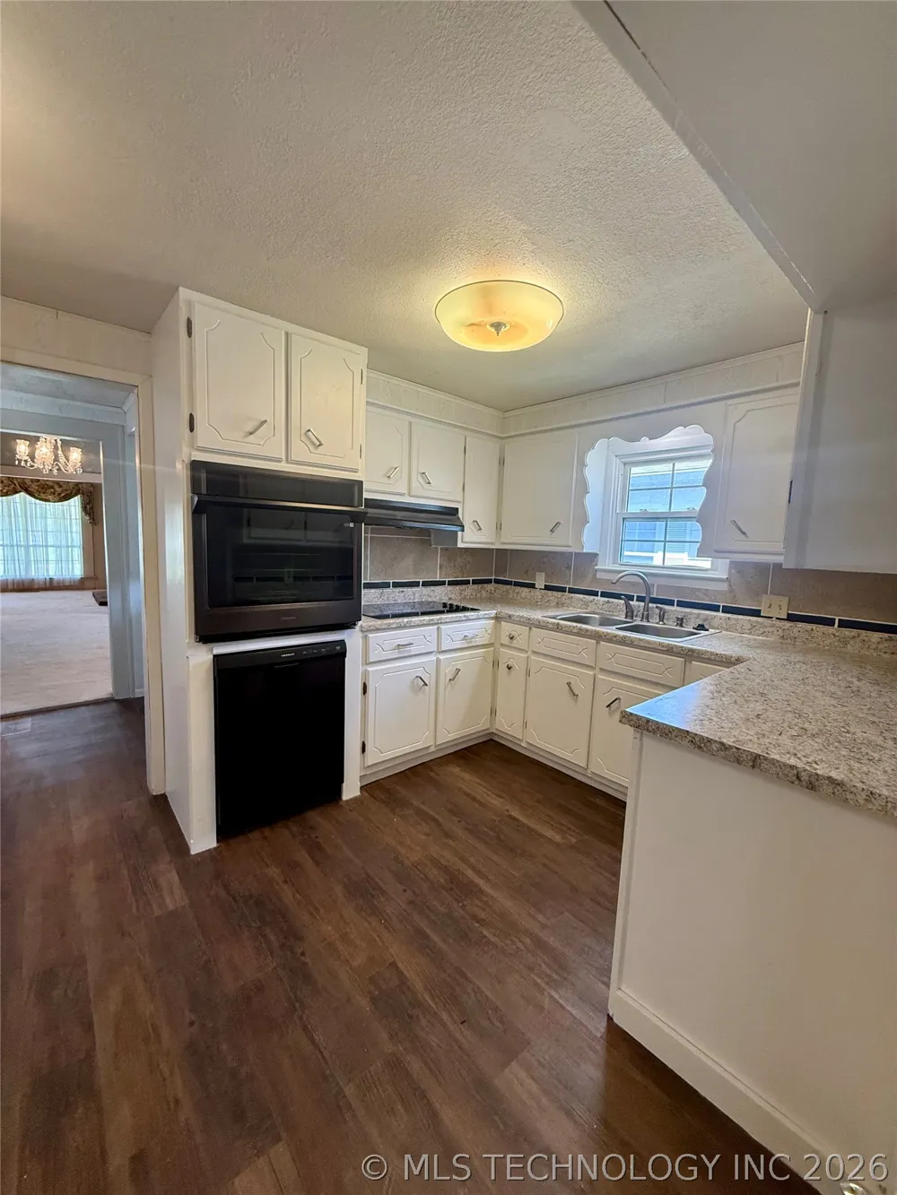 803 W Moore Street Henryetta, OK 74437