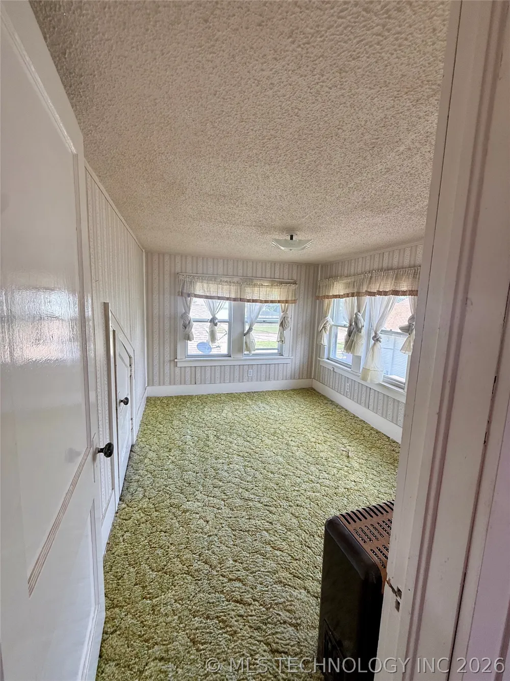 803 W Moore Street Henryetta, OK 74437