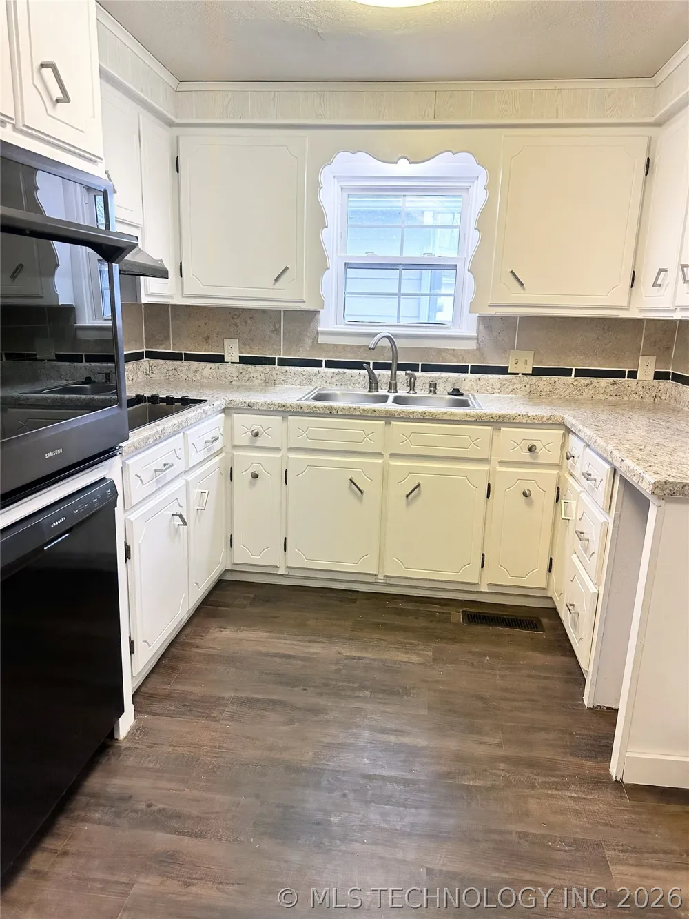 803 W Moore Street Henryetta, OK 74437