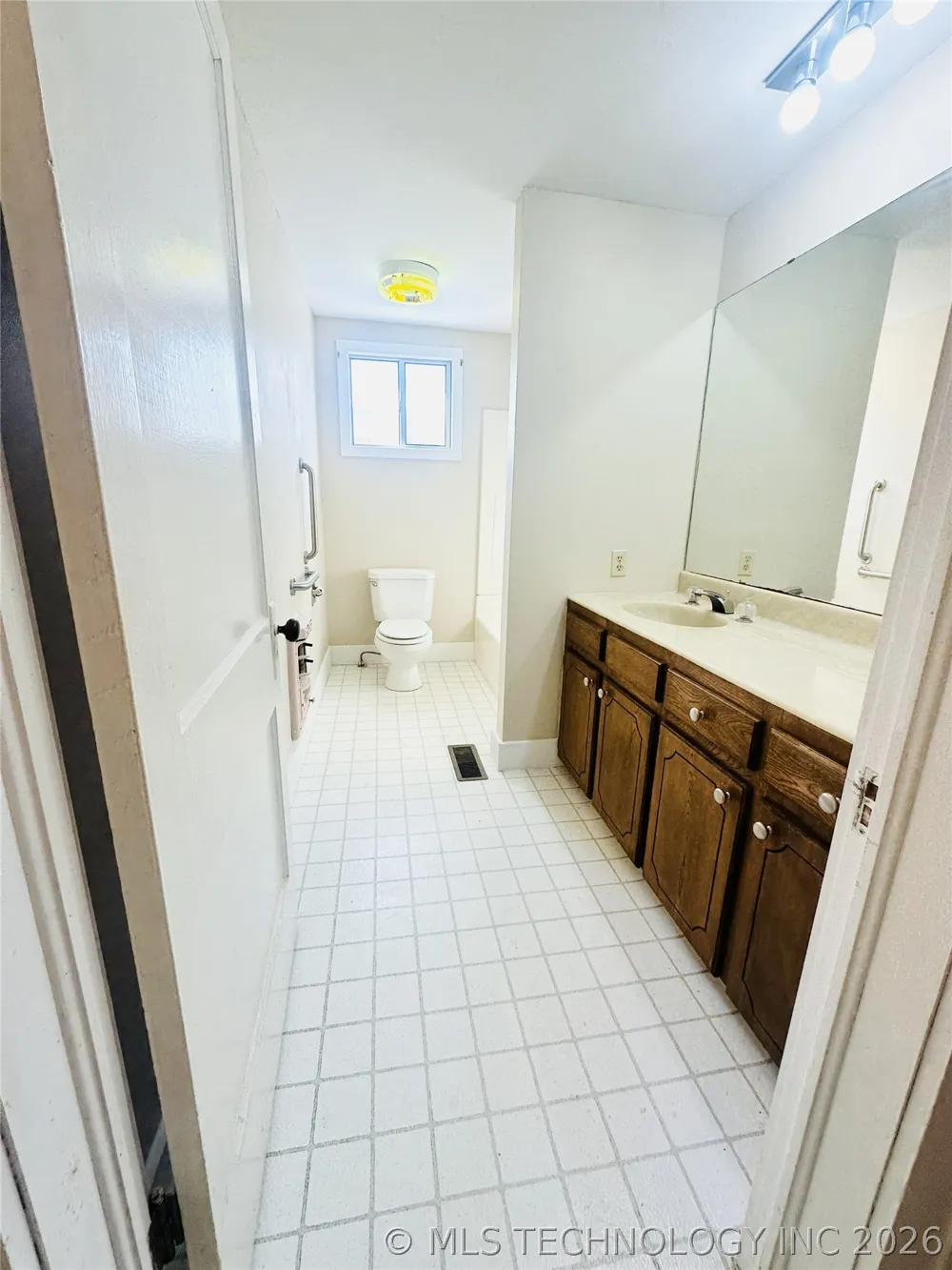 803 W Moore Street Henryetta, OK 74437