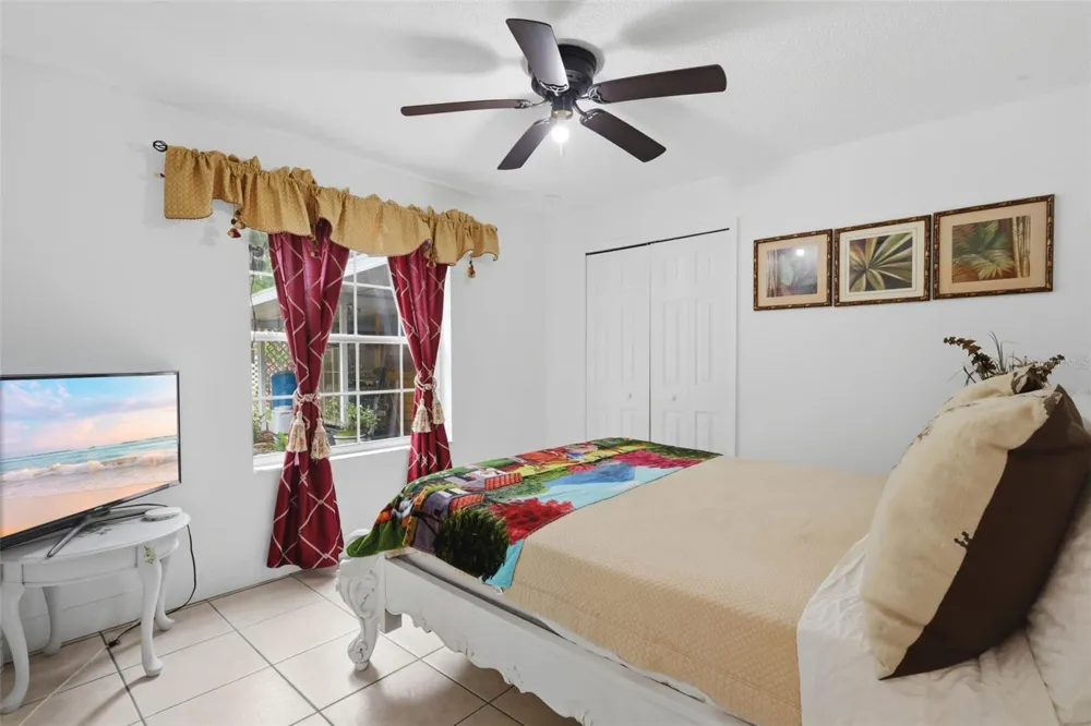 1898 BLACKWELDER ROAD De Leon Springs, FL 32130