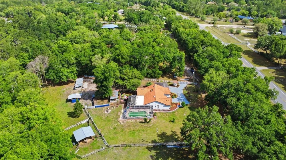 1898 BLACKWELDER ROAD De Leon Springs, FL 32130