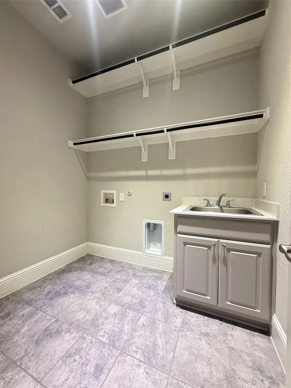 4229 Colton Drive Carrollton, TX 75010