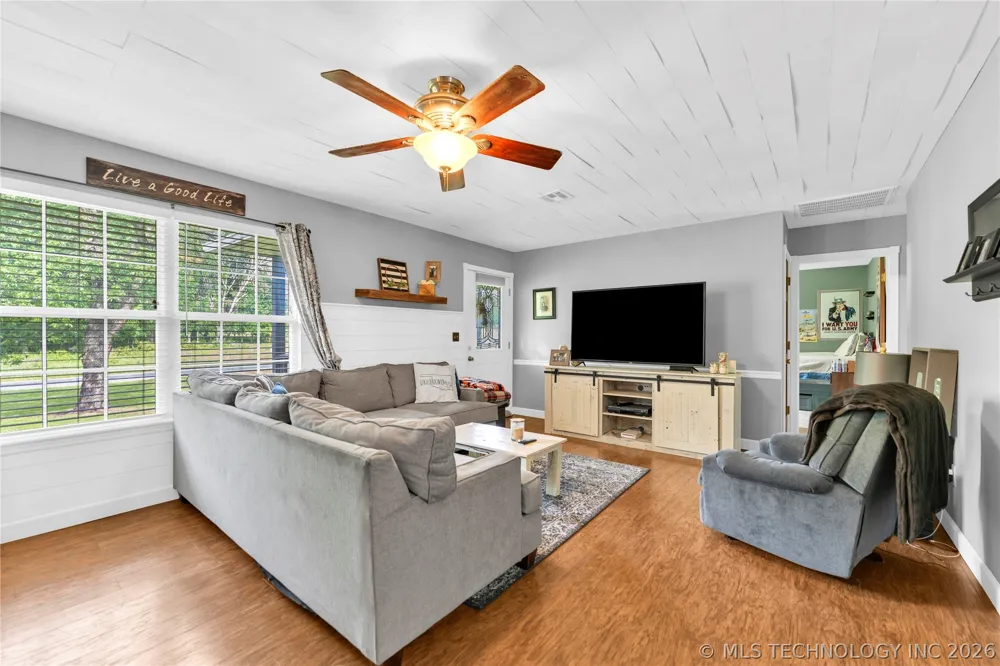 3301 S 4730 Westville, OK 74965
