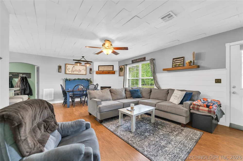 3301 S 4730 Westville, OK 74965