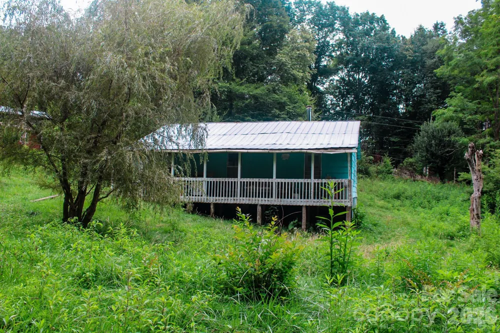 3454 Puncheon Fork Road Mars Hill, NC 28754