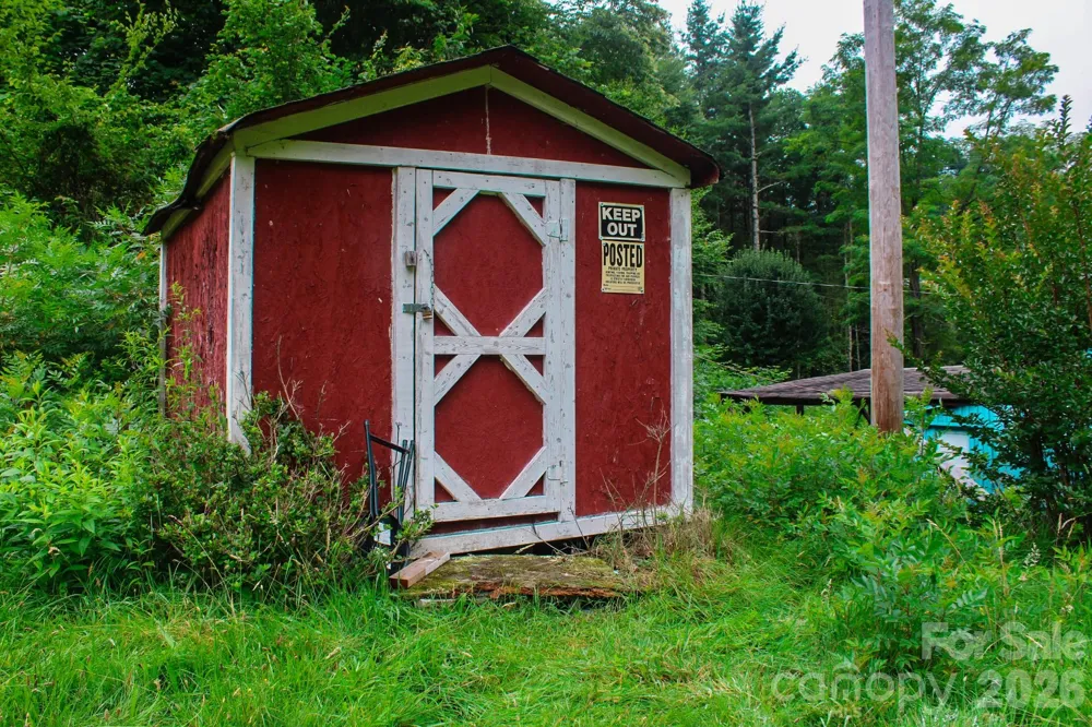 3454 Puncheon Fork Road Mars Hill, NC 28754
