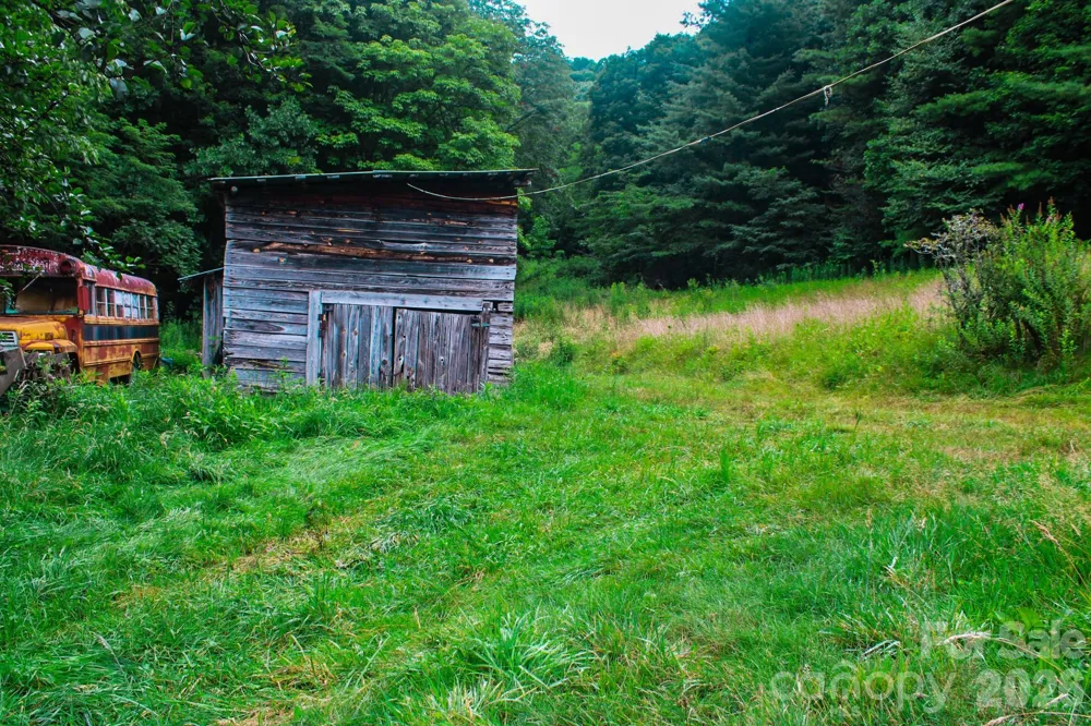 3454 Puncheon Fork Road Mars Hill, NC 28754