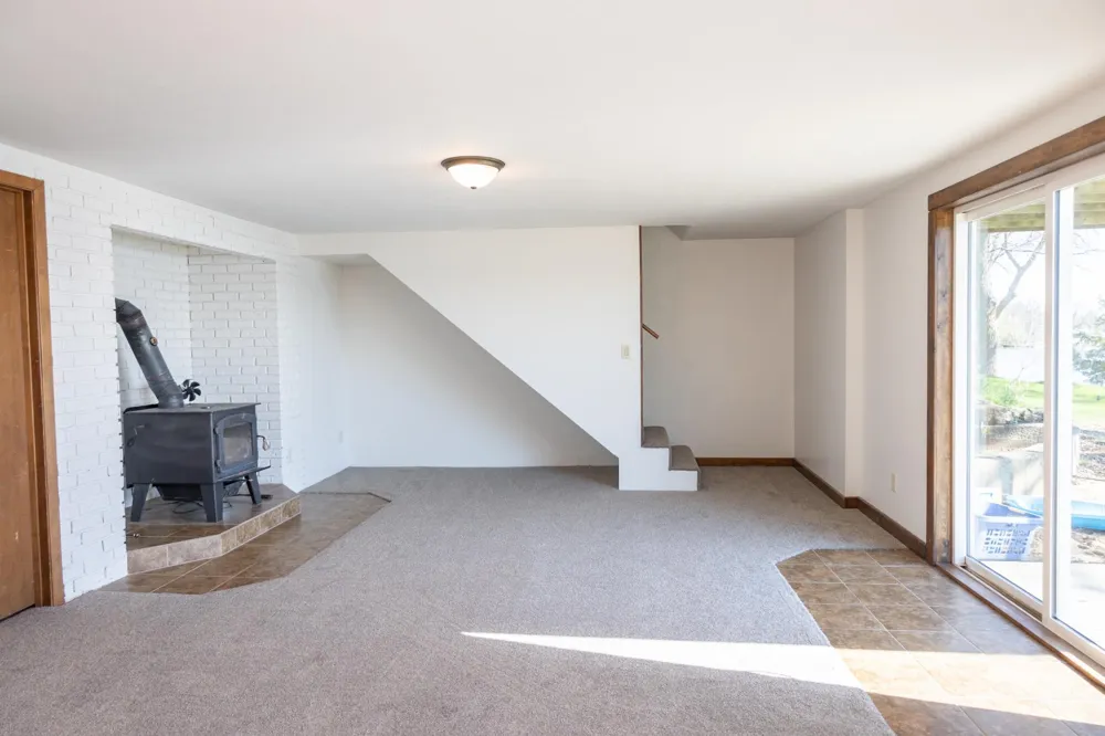 912 S Lafayette Avenue Fulda, MN 56131