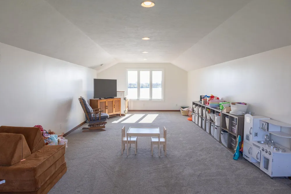 912 S Lafayette Avenue Fulda, MN 56131