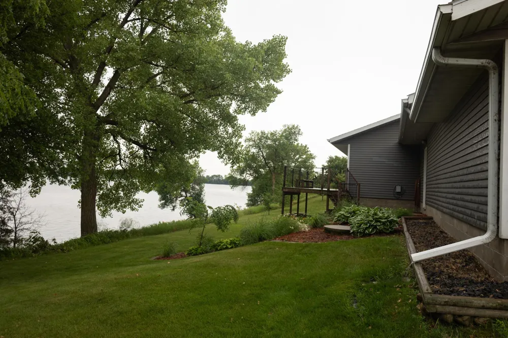 912 S Lafayette Avenue Fulda, MN 56131