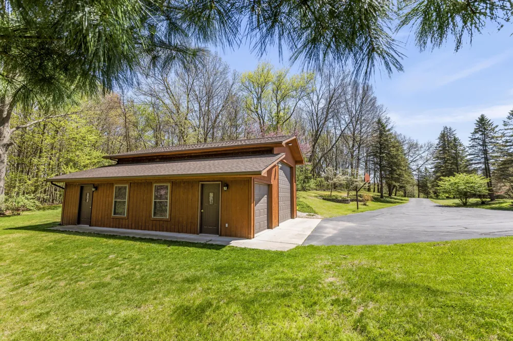 10189 I DRIVE S Ceresco, MI 49033