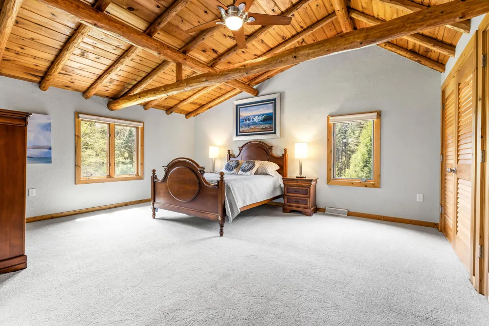 10189 I DRIVE S Newton Township, MI 49033