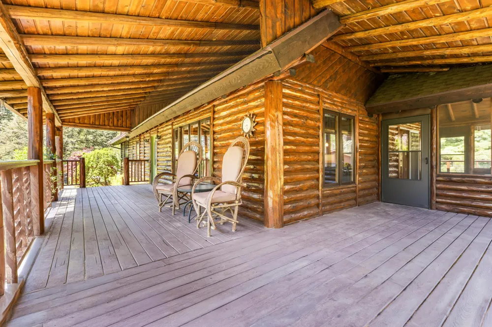 10189 I DRIVE S Newton Township, MI 49033