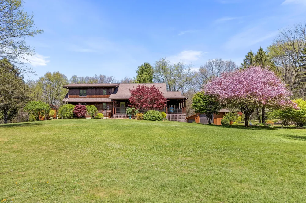 10189 I DRIVE S Newton Township, MI 49033