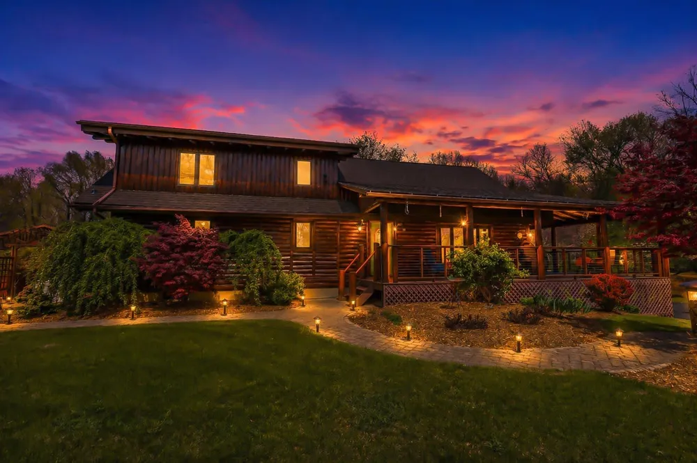 10189 I DRIVE S Newton Township, MI 49033