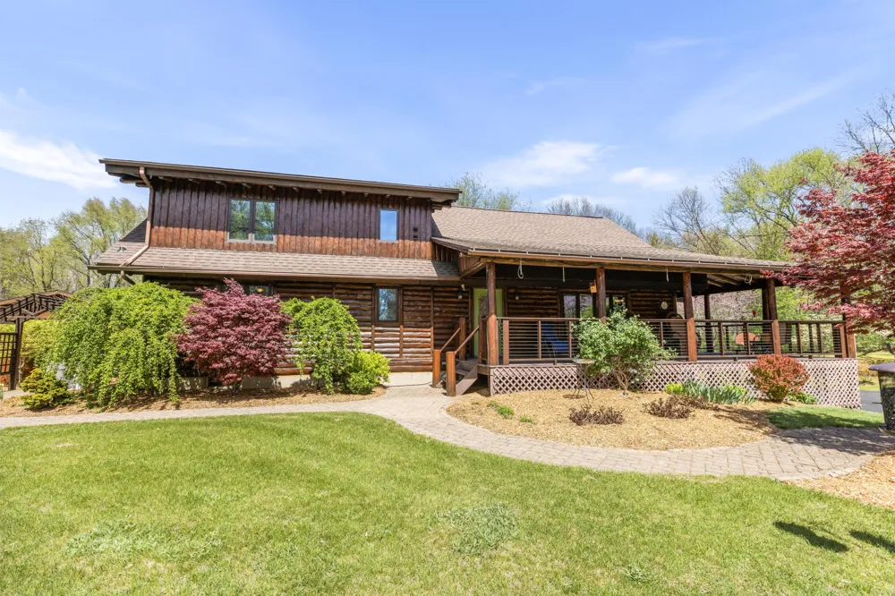 10189 I DRIVE S Newton Township, MI 49033